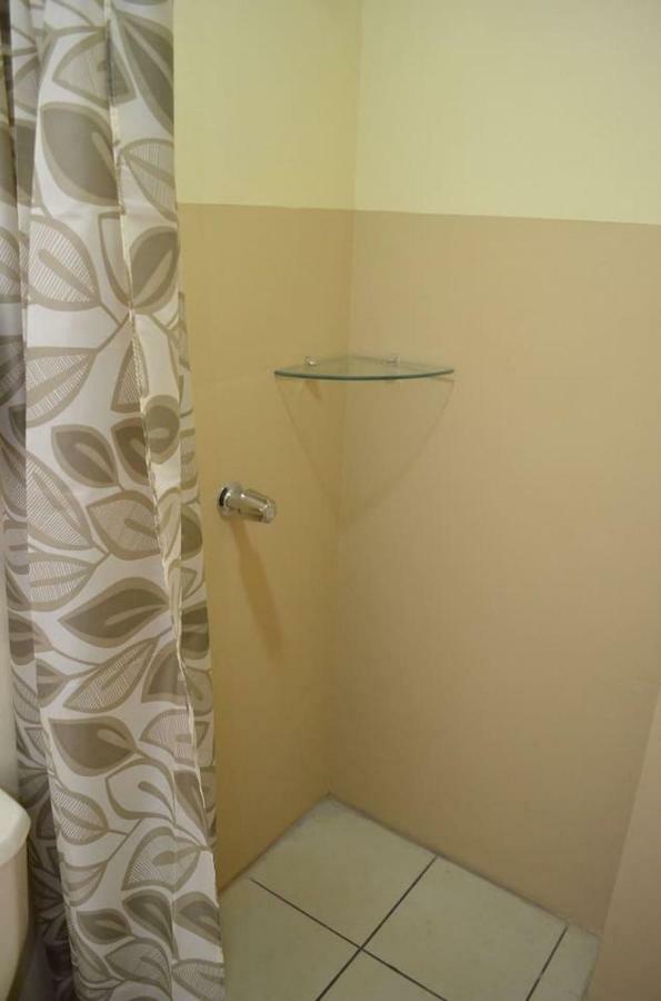אלאג'ואלה #4 Private Room Close To Airport מראה חיצוני תמונה